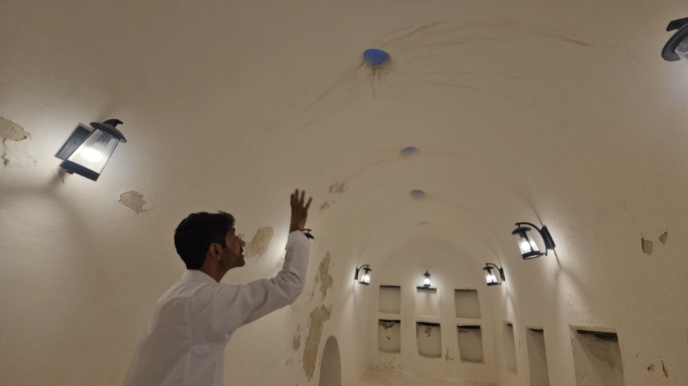 حمام أبو لوزة.. وجهة سياحية تخطف أنظار زوار العيد في القطيف