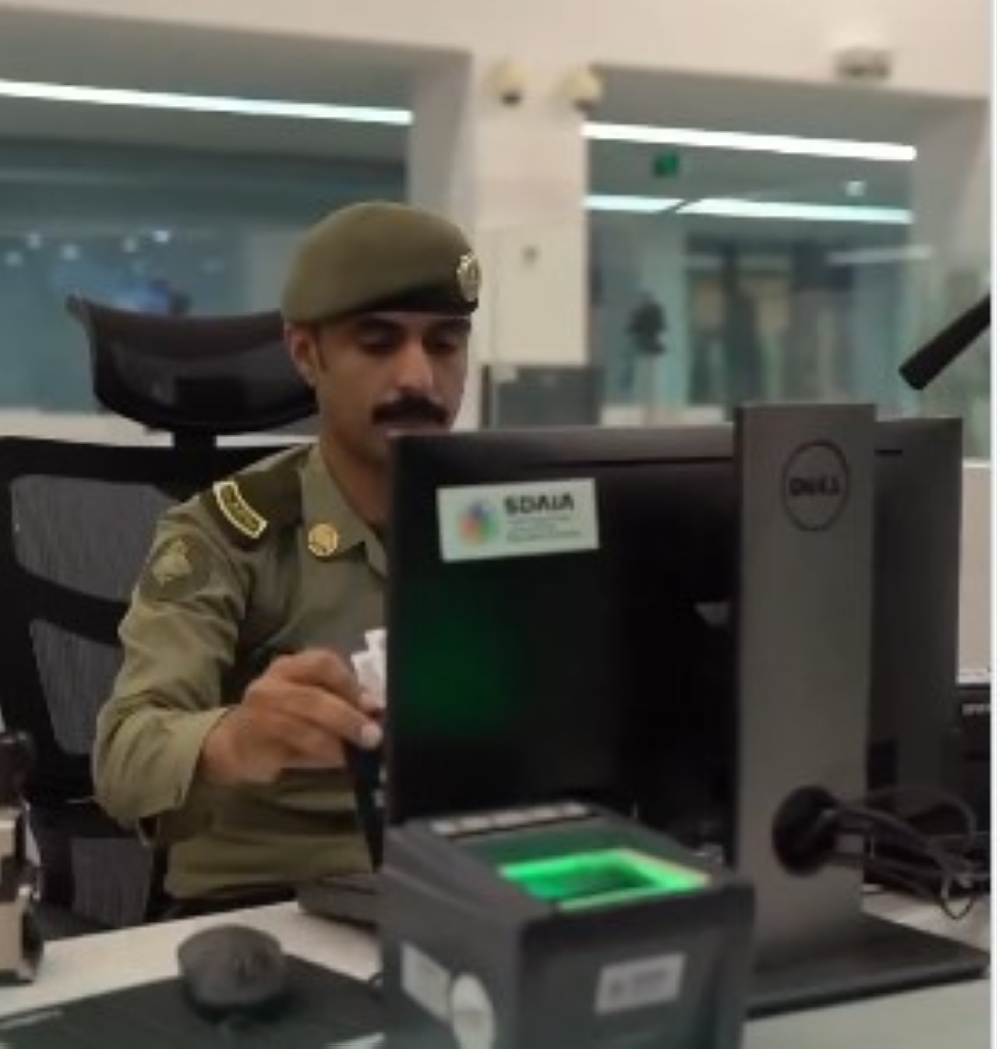 جوازات منفذ الوديعة تنهي إجراءات مغادرة ضيوف الرحمن