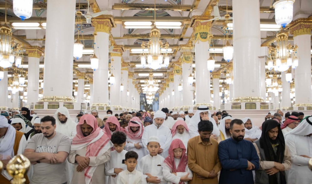 بمنظومة خدمية متكاملة.. المسجد النبوي يستقبل ضيوف الرحمن بعد الحج