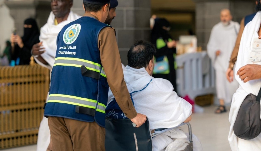 رجال الأمن في خدمة ضيوف الرحمن.. مشاهد إنسانية عنوانها العطاء

