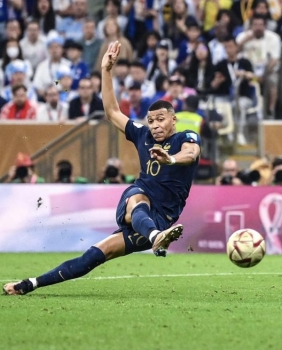رحلة الأهداف: من ستابيلي إلى مبابي في كأس العالم