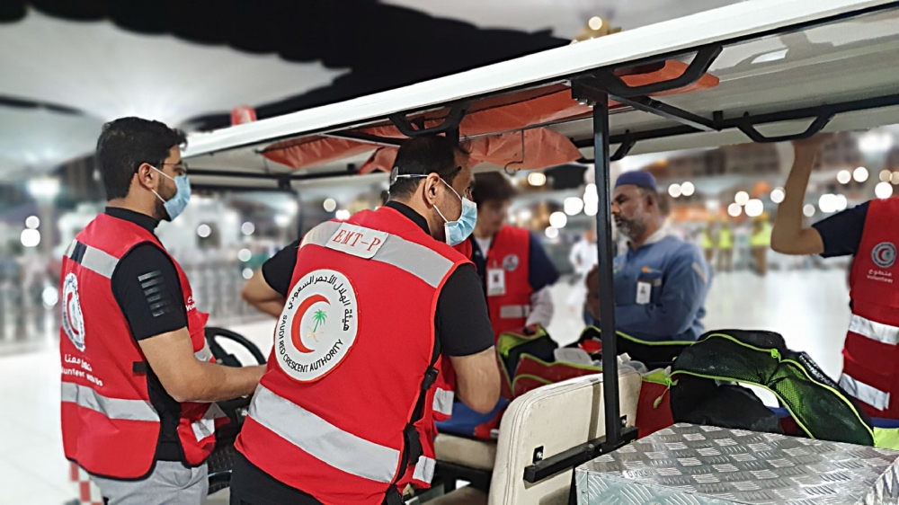 المدينة المنورة.. إنقاذ حاج إندونيسي بعد توقف القلب والتنفس