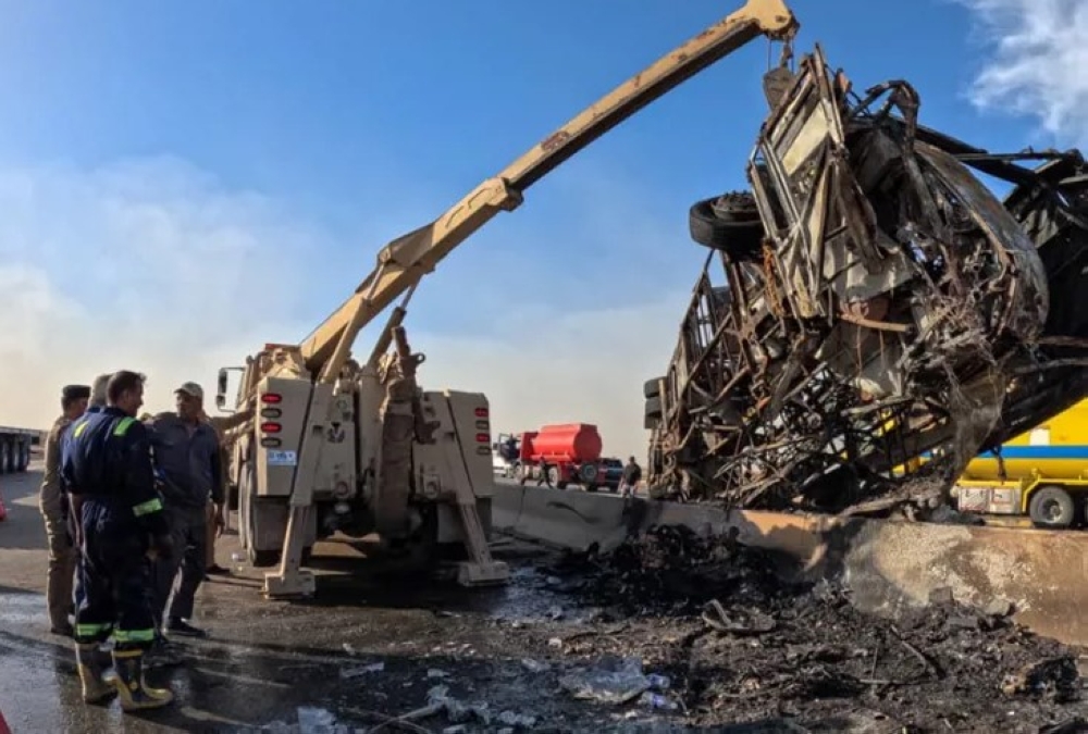 مقتل 18 شخصًا وإصابة 17 بجروح في حادث مروع جنوب العراق