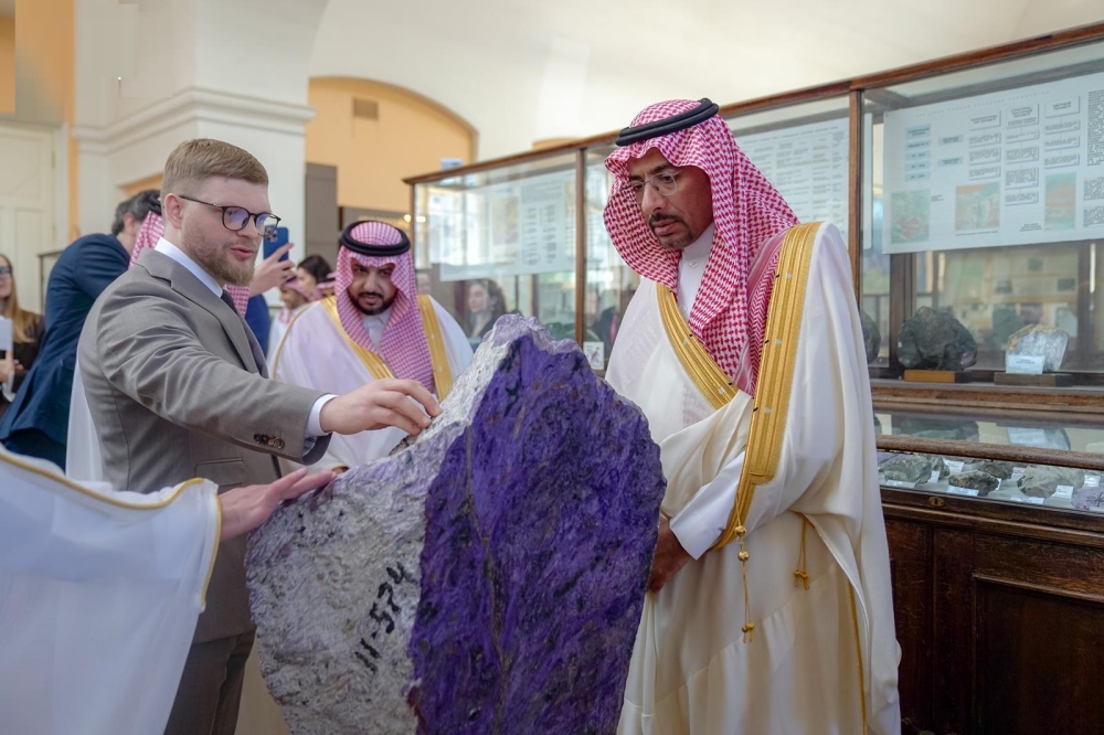 بعد نشاط مكثف.. الخريّف يختتم مشاركته في منتدى سانت بطرسبورج