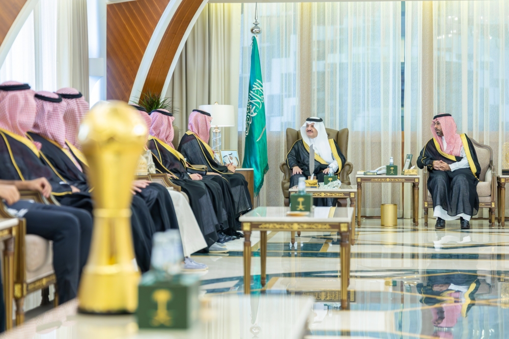 أمير الشرقية يهنئ القادسية بتتويجه بطلاً للدوري الممتاز تحت 