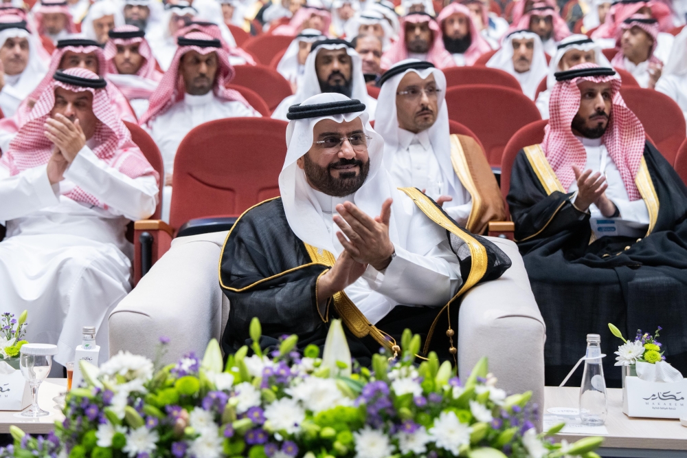 برعاية محافظ الأحساء.. وكيل المحافظة يكرّم 537 من الطلبة المتميزين - اليوم