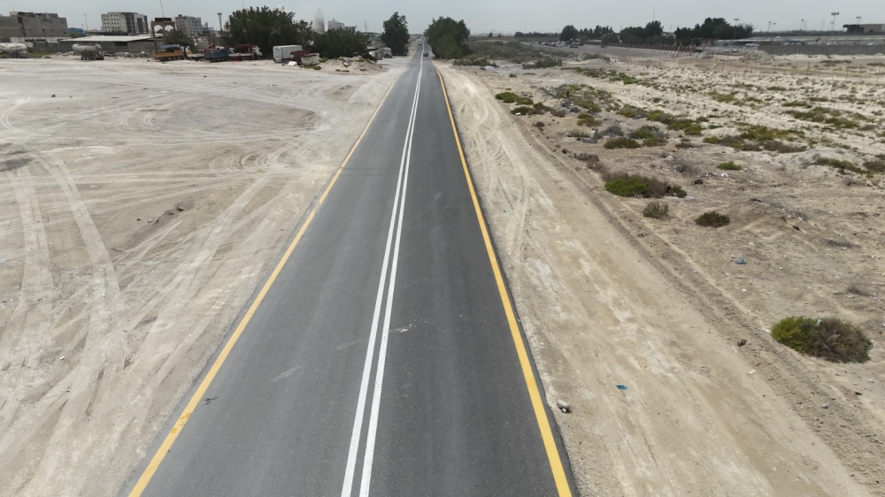 بطول 5500 متر.. إنجاز تأهيل طريق البدراني في القطيف
