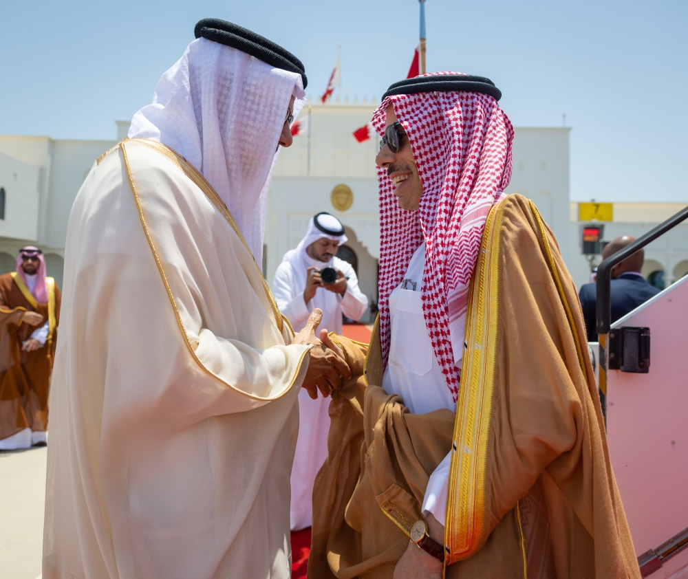 وزير الخارجية يصل البحرين للمشاركة في الاجتماع الوزاري لـ