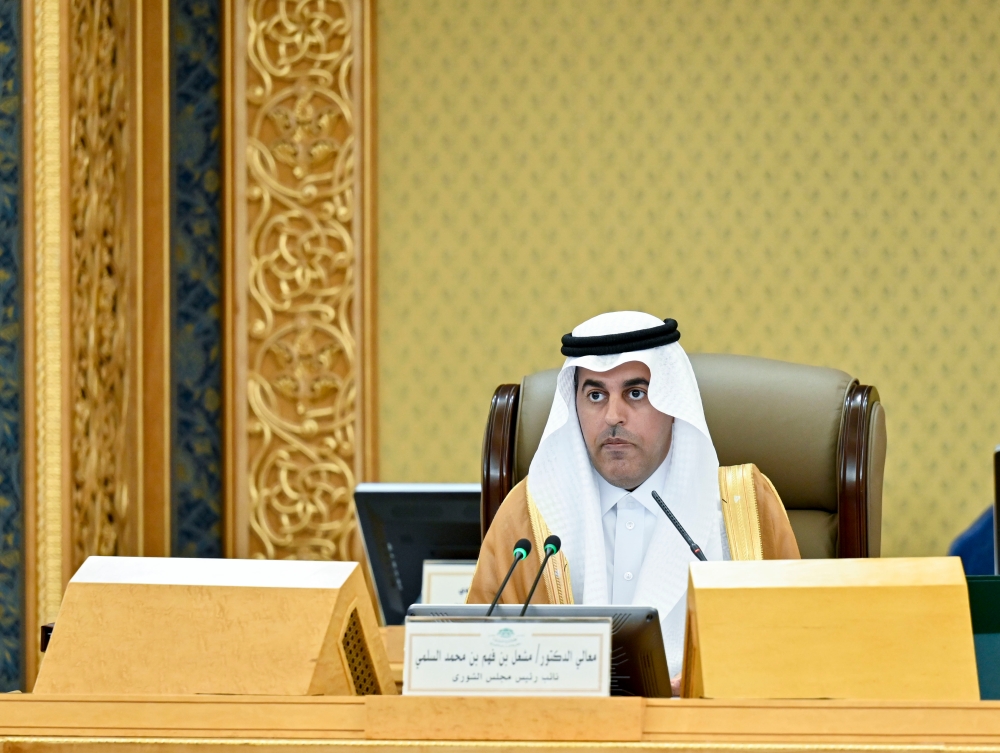 "الشورى" يطالب بتأهيل الكفاءات الوطنية في الفضاء و