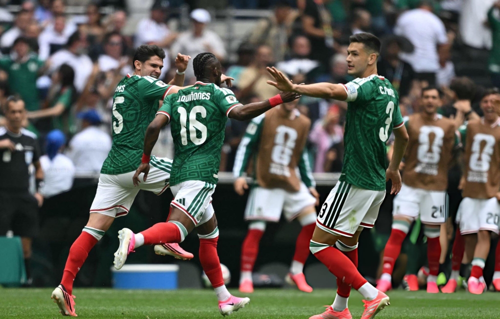 نجم القادسية يكتب التاريخ.. جوليان كينيونيس يسجل أول أهداف كأس العالم 2026
