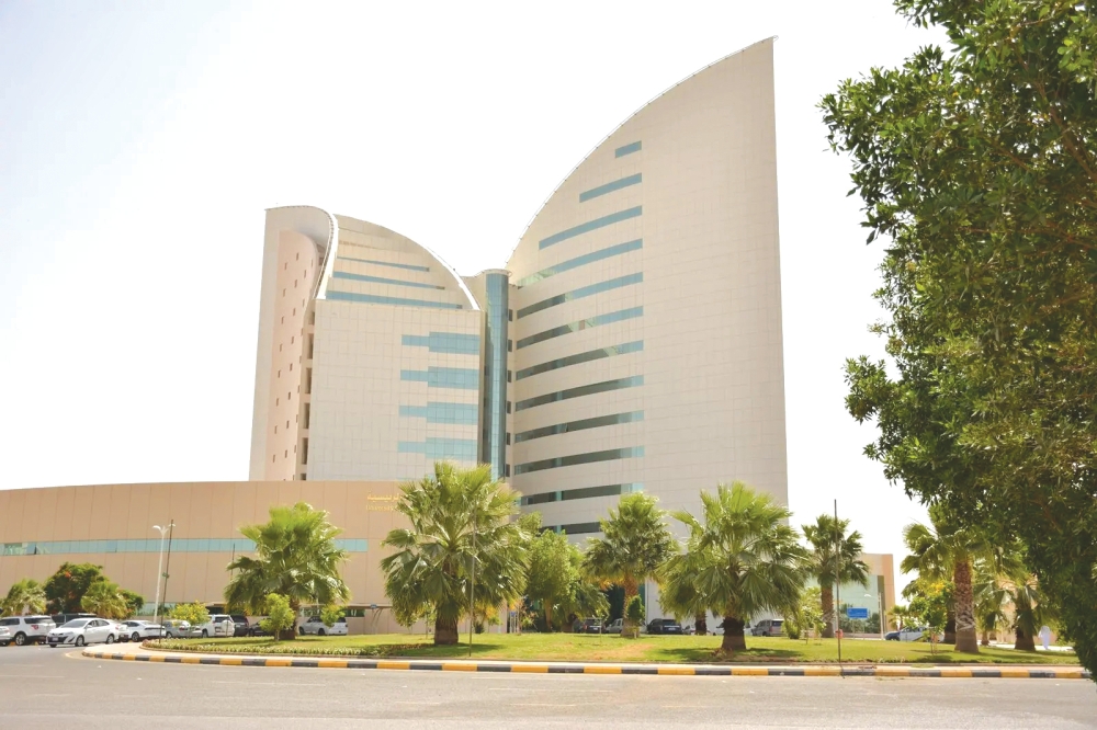 جامعة نجران تسجل براءة اختراع لتطوير جسر خرساني هجين دون حدي