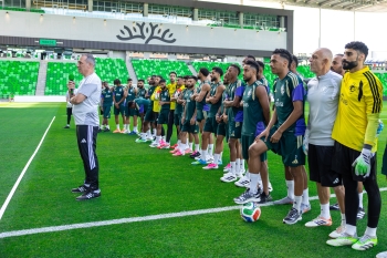 دونيس المدير الفني للمنتخب السعودي
