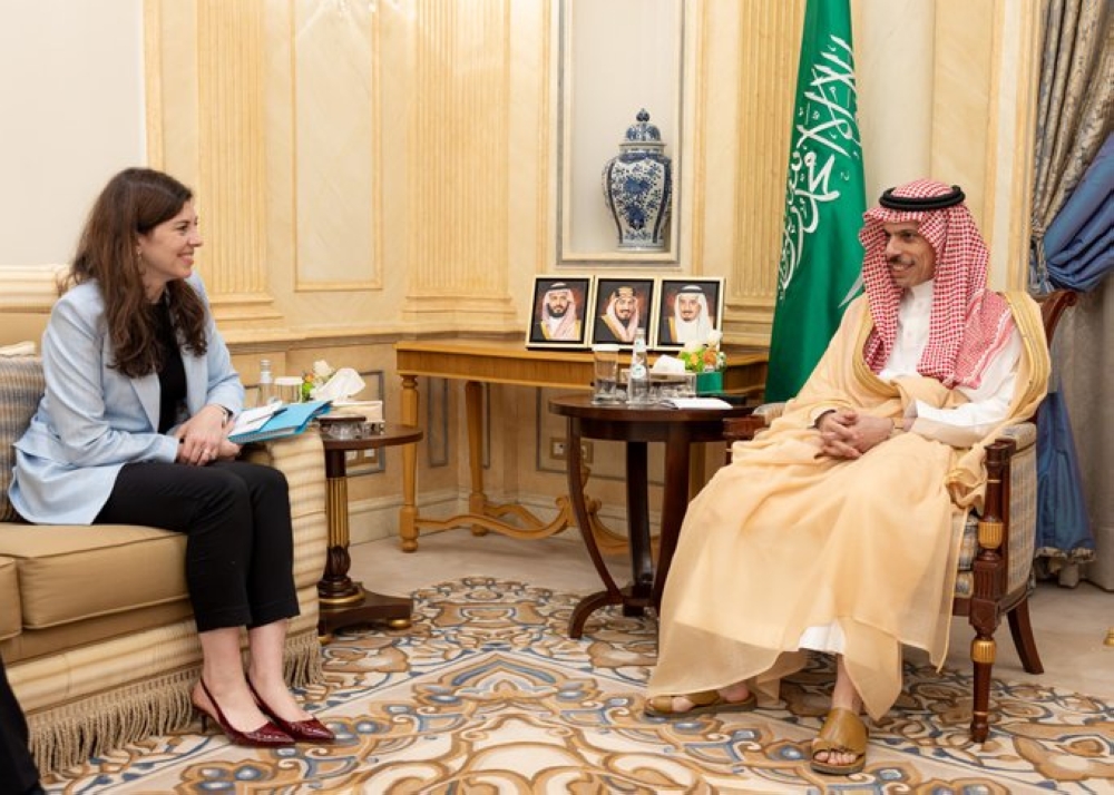 وزير الخارجية ومستشارة الرئيس الفرنسي يبحثان العلاقات وتطورا