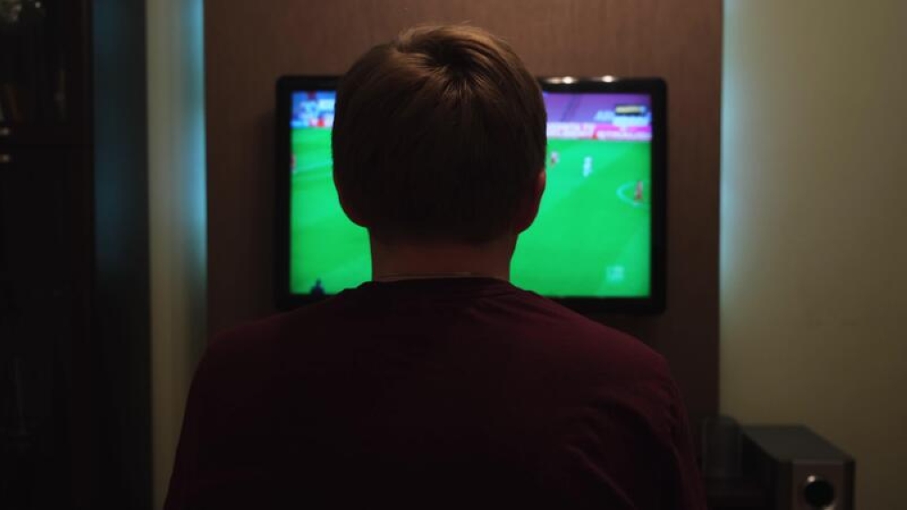 مختصون: السهر لمتابعة كأس العالم يضعف تركيز الطلاب في الاختبارات