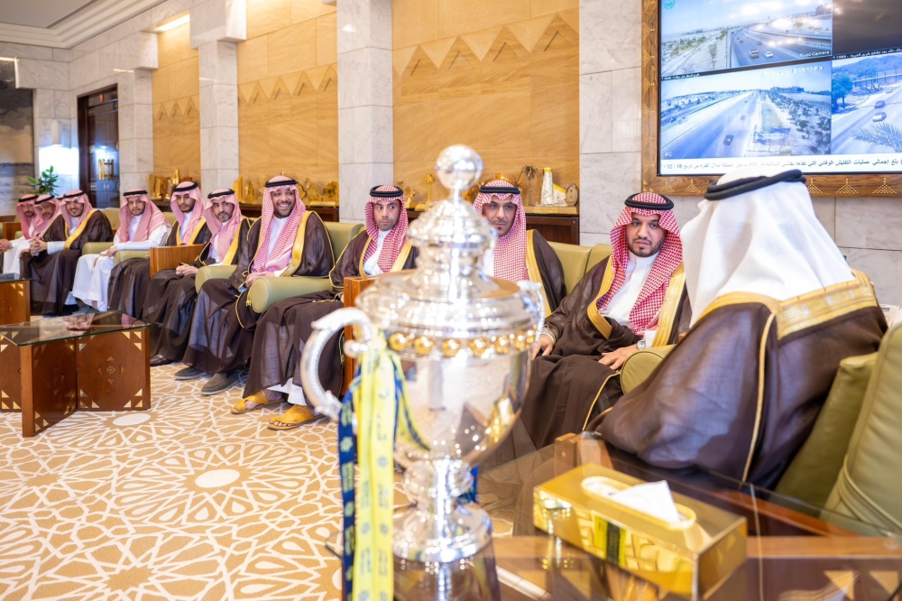 أمير منطقة الرياض يستقبل رئيس مجلس إدارة شركة نادي النصر