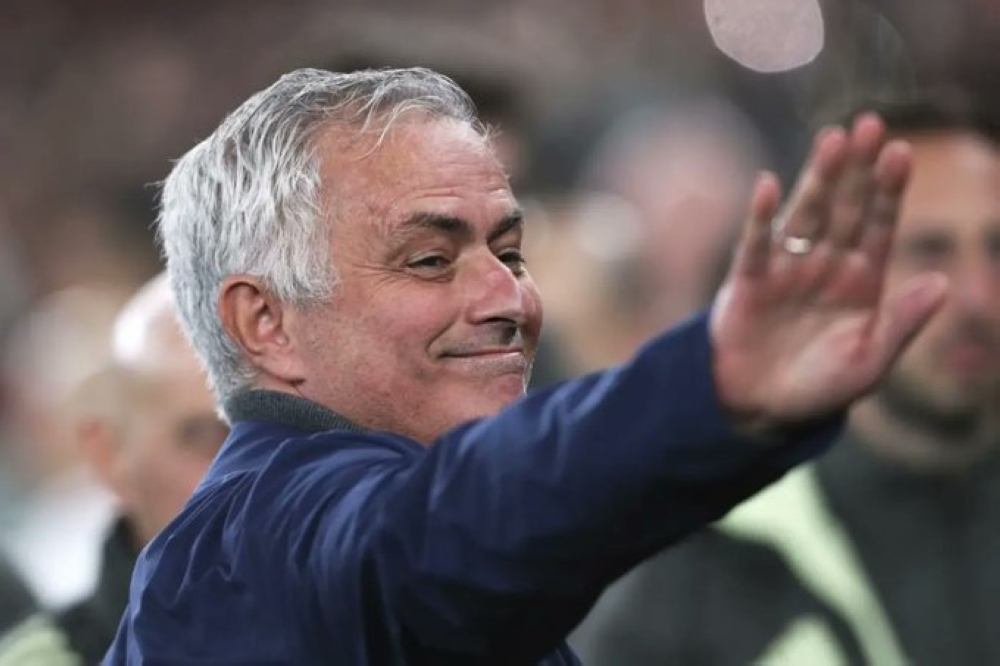 مورينيو يرفض رحيل لاعب ريال مدريد.. ما السبب؟