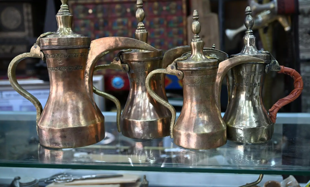 جمع القطع التراثية بنجران.. هواية تحفظ الذاكرة وتُعزِّز الهوية

