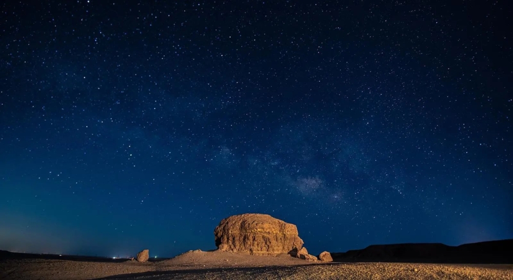 موسم الرصد الصيفي.. ذراع مجرة درب التبانة يزيّن سماء الحدود الشمالية 