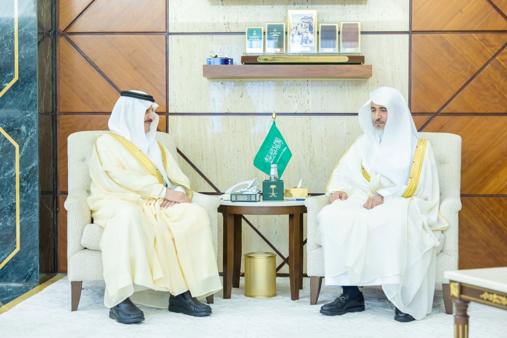 أمير الشرقية يستقبل رئيس المحكمة التجارية بالدمام بمناسبة تعيينه 