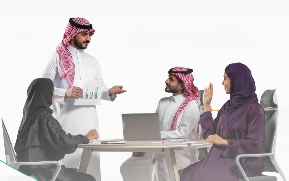 "الالتزام بالزي الوطني".. لائحة جديدة لقواعد المظهر والسلوك للموظفين - عاجل 