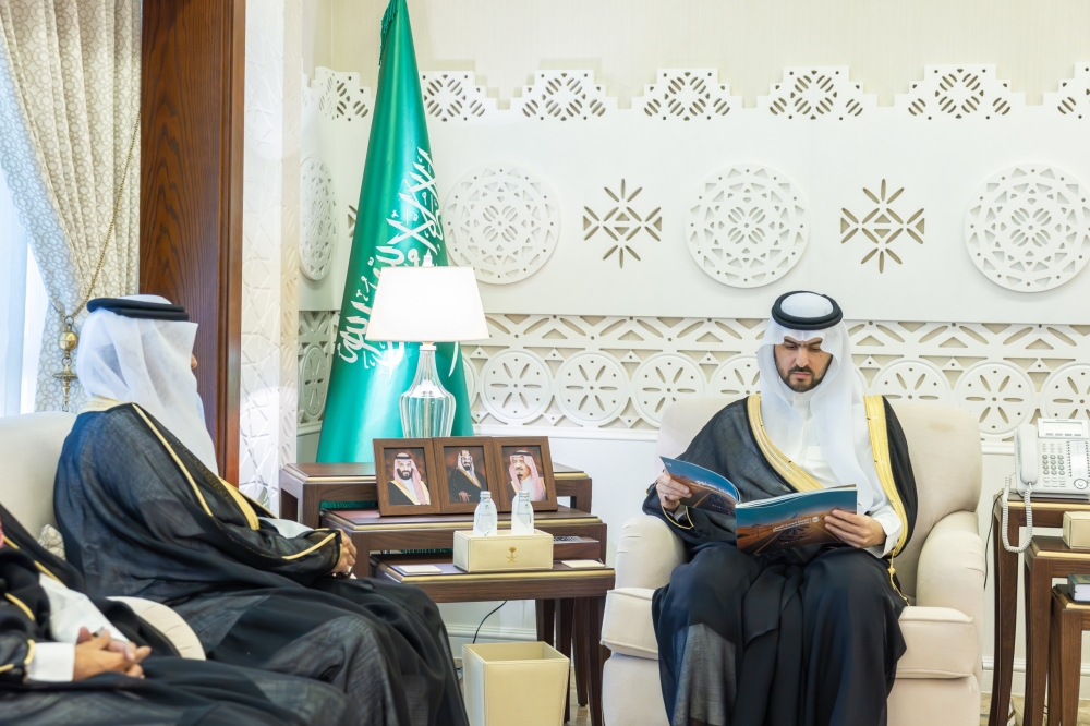 نائب أمير الشرقية يطلع على التقرير السنوي لفرع وزارة النقل والخدمات اللوجستية بالمنطقة