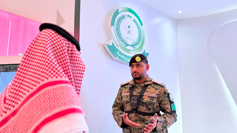 الأفواج الأمنية تستعرض التقنيات الحديثة للتصدي لتهريب المخدرات - اليوم