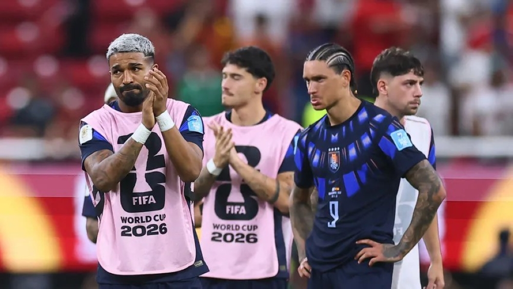 أزمة تضرب أوروغواي بعد وداع كأس العالم