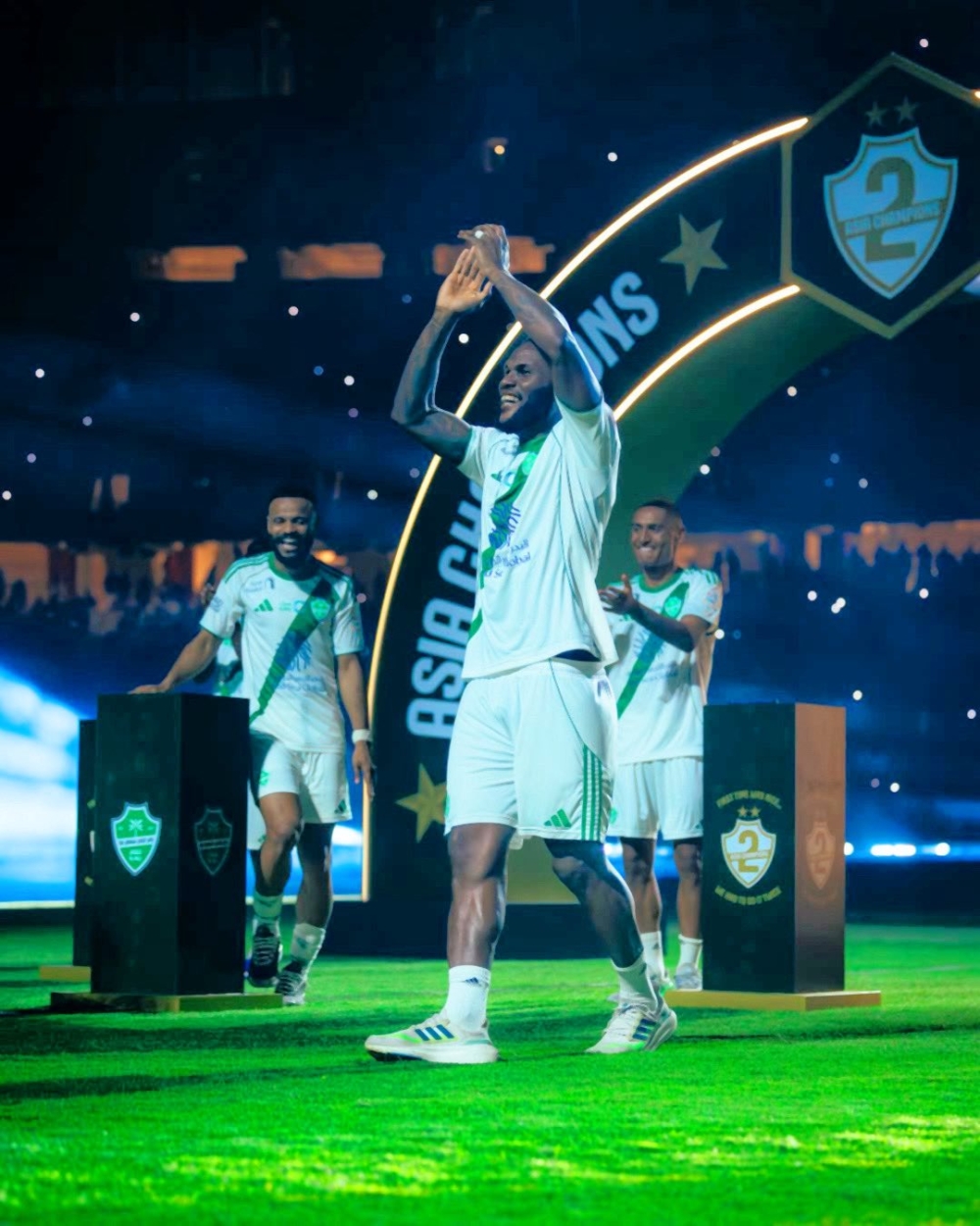 الأهلي يجهز عرضًا ضخمًا لخطف نجم غلطة سراي لتعويض رحيل كيسيه 