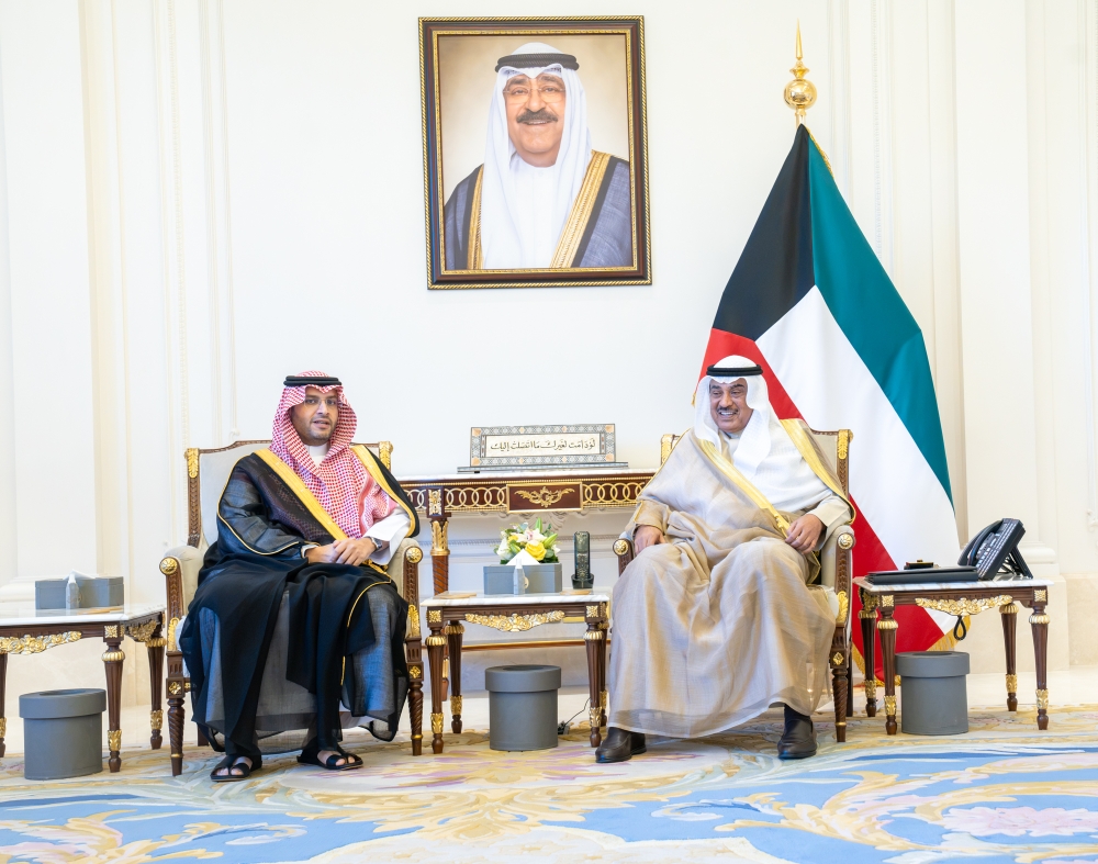 ولي عهد الكويت يستقبل الأمير تركي بن محمد بن فهد ويستعرض العلاقات الأخوية بين البلدين