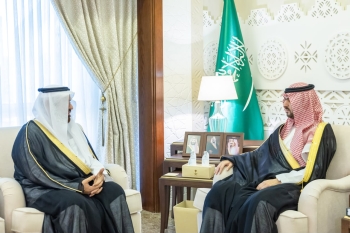 نائب أمير الشرقية يطالع جهود فرع وزارة الشؤون الإسلامية بالمنطقة - اليوم