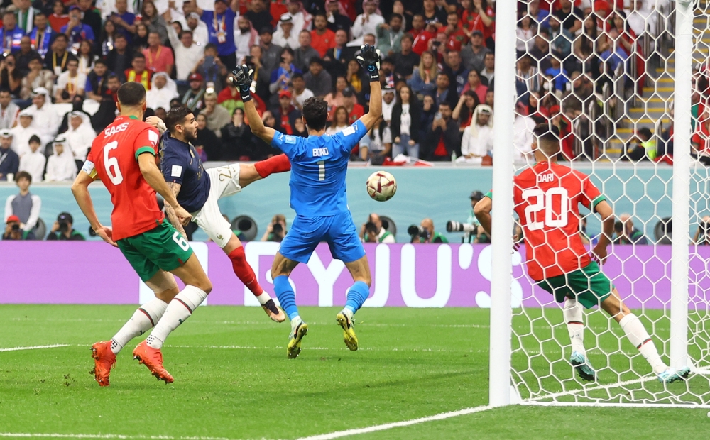 المغرب وفرنسا يبحثان عن العبور.. وربع النهائي قد يشهد إعادة ملحمة 2022