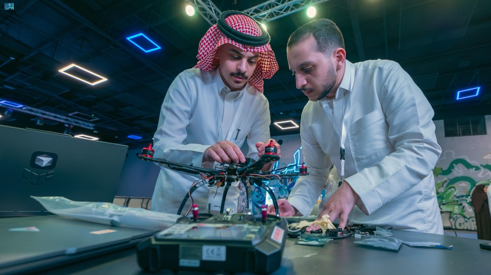 لتمكين المبتكرين التقنيين.. إعلان الفرق الفائزة في "تحدي الكراج" 