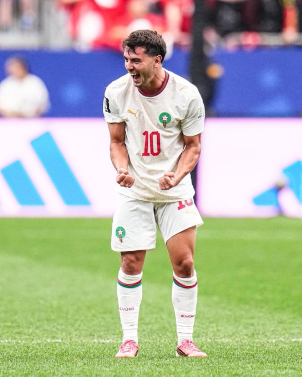إبراهيم دياز يحصد ثمار قراره.. تألق نجم المغرب في كأس العالم يعيد الجدل حول اختياره الدولي