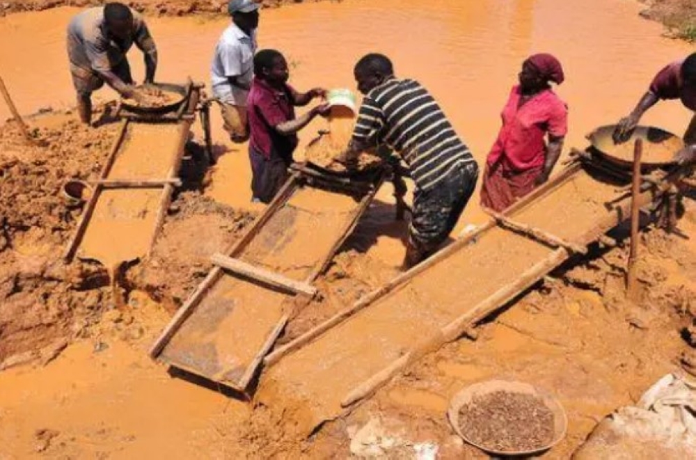مصرع 15 عاملًا في انهيار منجم ذهب مغلق شمال السودان - أرشيفية