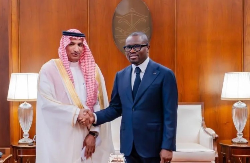 السفير البلوي يقدم أوراق اعتماده لرئيس بنين.. ويؤكد عمق العلاقات - واس 