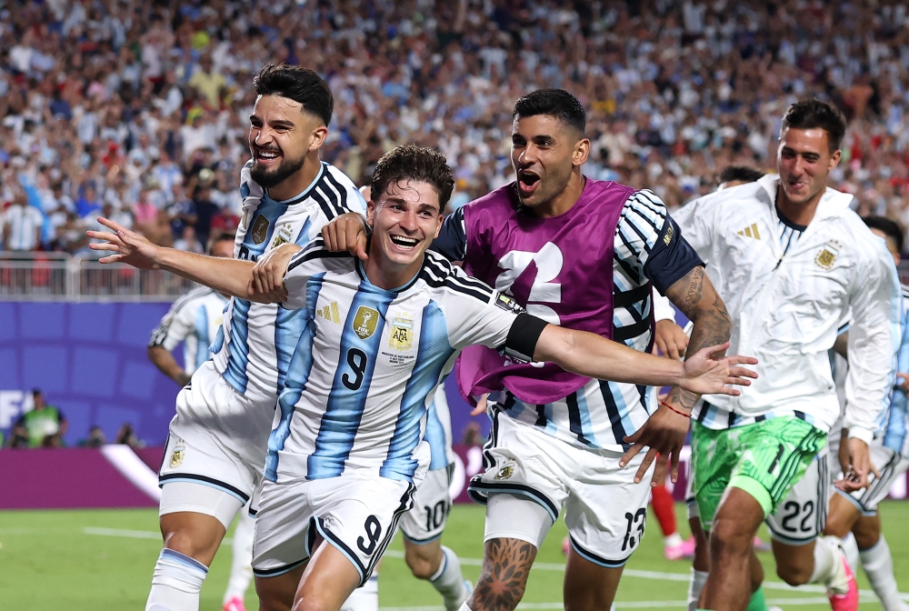 خوليان ألفاريز يعادل رقم دييغو مارادونا التاريخي في كأس العالم