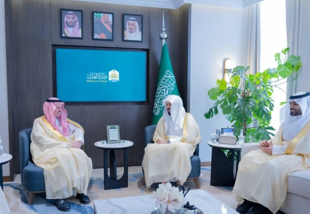 وزير العدل ورئيس ديوان المظالم يستعرضان التعاون وفرص التطوير - واس 
