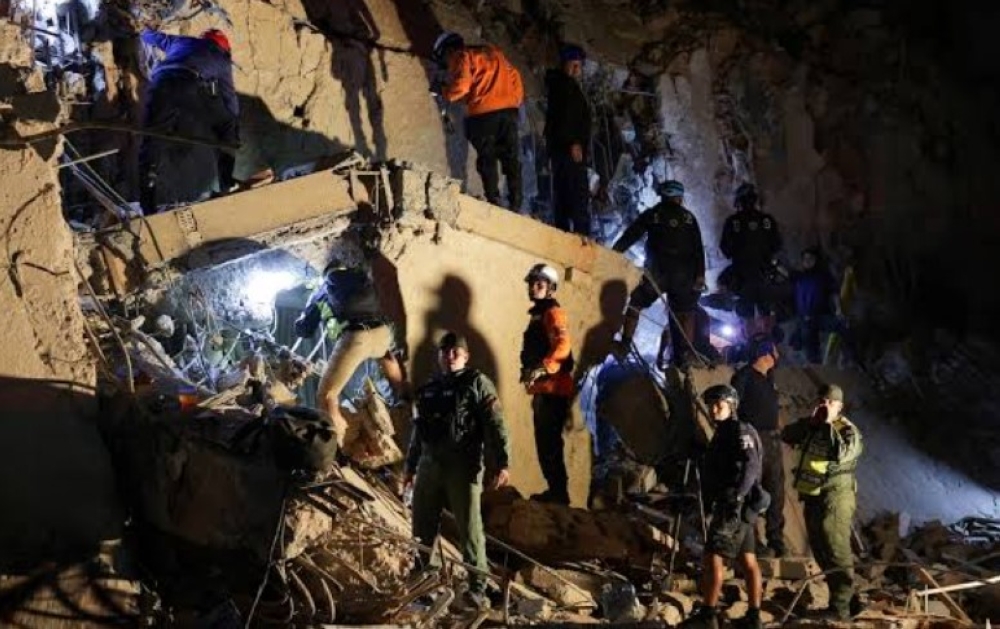 حصيلة جديدة.. 4490 قتيلًا و16,740 مصابًا جراء زلزالي فنزويلا