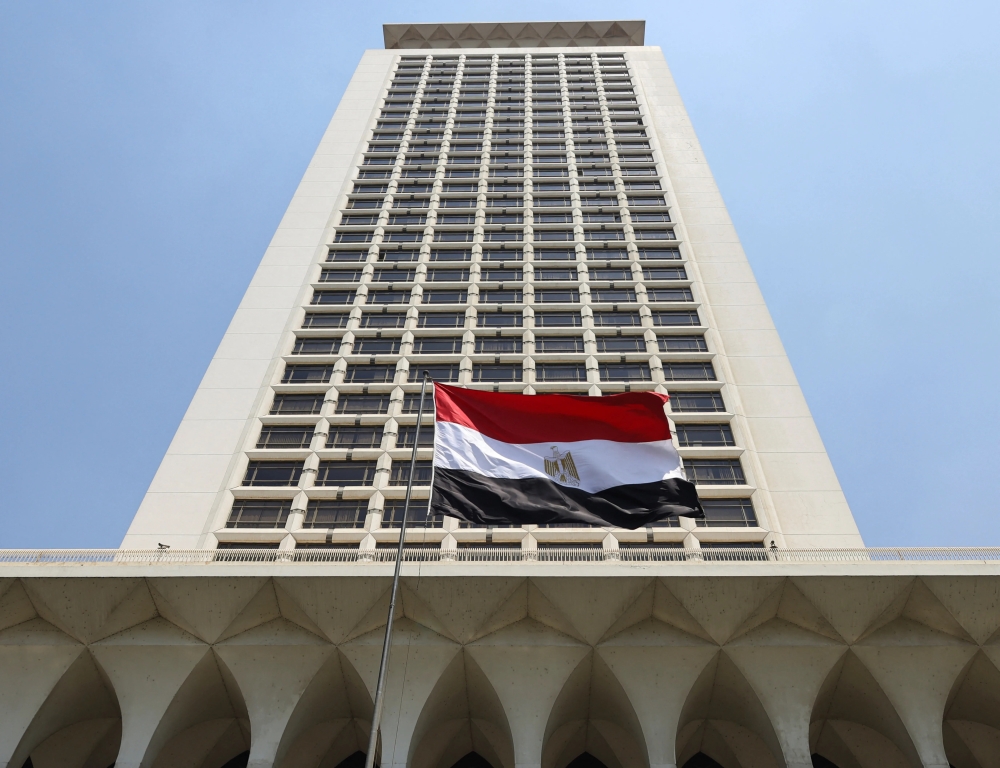 مصر تجدد تضامنها في مواجهة كل ما يهدد أمن المملكة