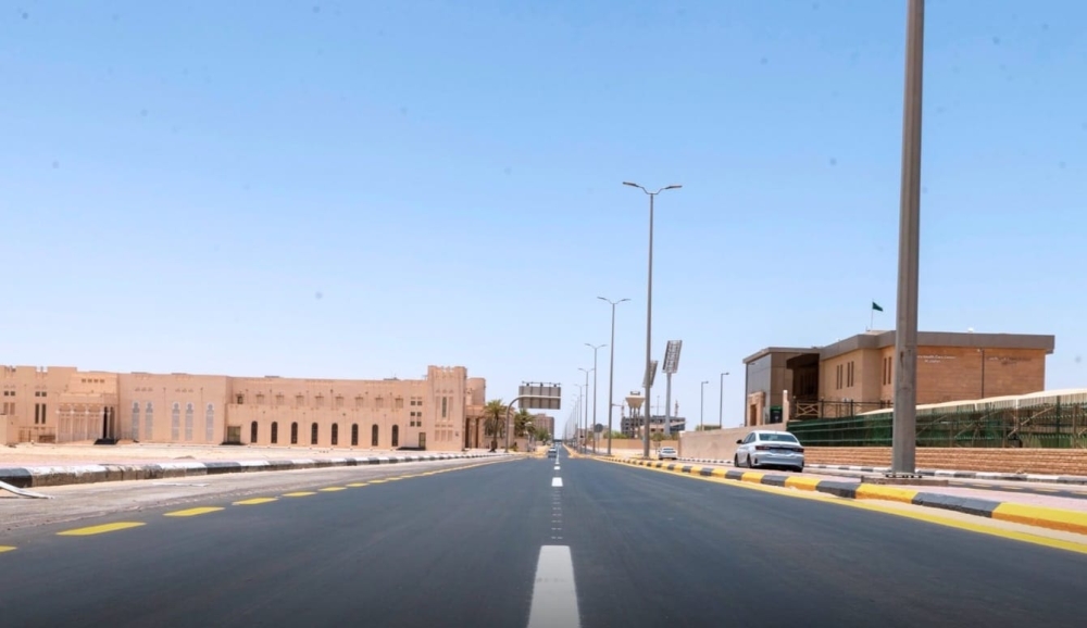 للحد من الحوادث.. تعزيز السلامة بشارع الأمير محمد بن فهد في الأحساء
