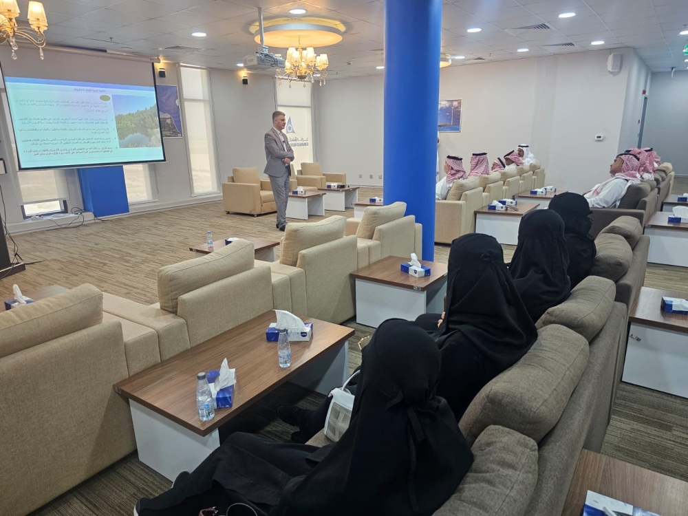 الفاو: 7800 طن إنتاج المملكة من العسل والمانجروف يتجه لتجاوز 30 طنًا