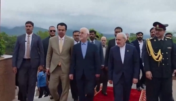 وزير الداخلية الإيراني يلتقي رئيس وزراء باكستان في إسلام آباد - إكس
