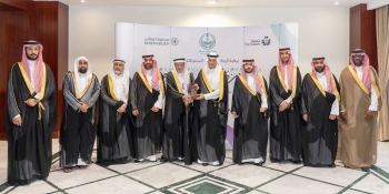 محافظ الأحساء يطّلع على مبادرة ترميم المساكن 