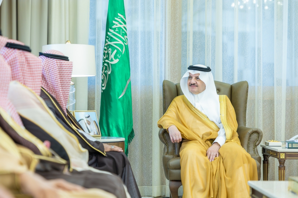 أمير الشرقية يستقبل الرئيس التنفيذي لمؤسسة إخاء 