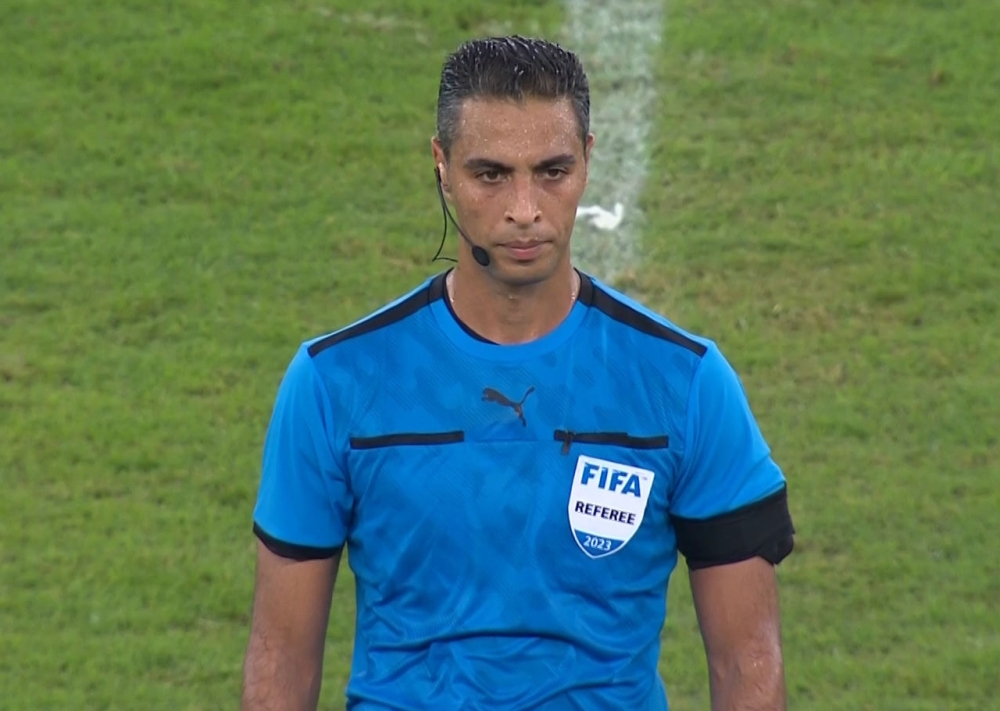 طاقم تحكيم مصري بقيادة أمين عمر يدير مباراة الأهلي وأوكلاند سيتي في كأس الإنتركونتيننتال