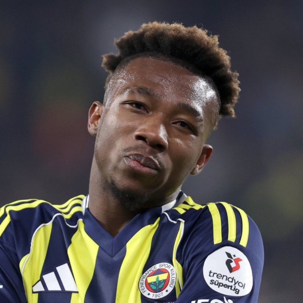 النصر يجهز عرضًا للتعاقد مع جناح فناربخشه