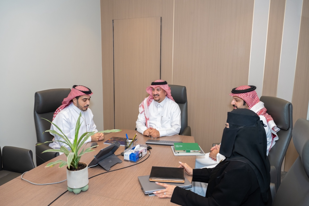 أمانة الشرقية تنقل تجربتها في الاستثمار البلدي لـ «الحدود الشمالية»
