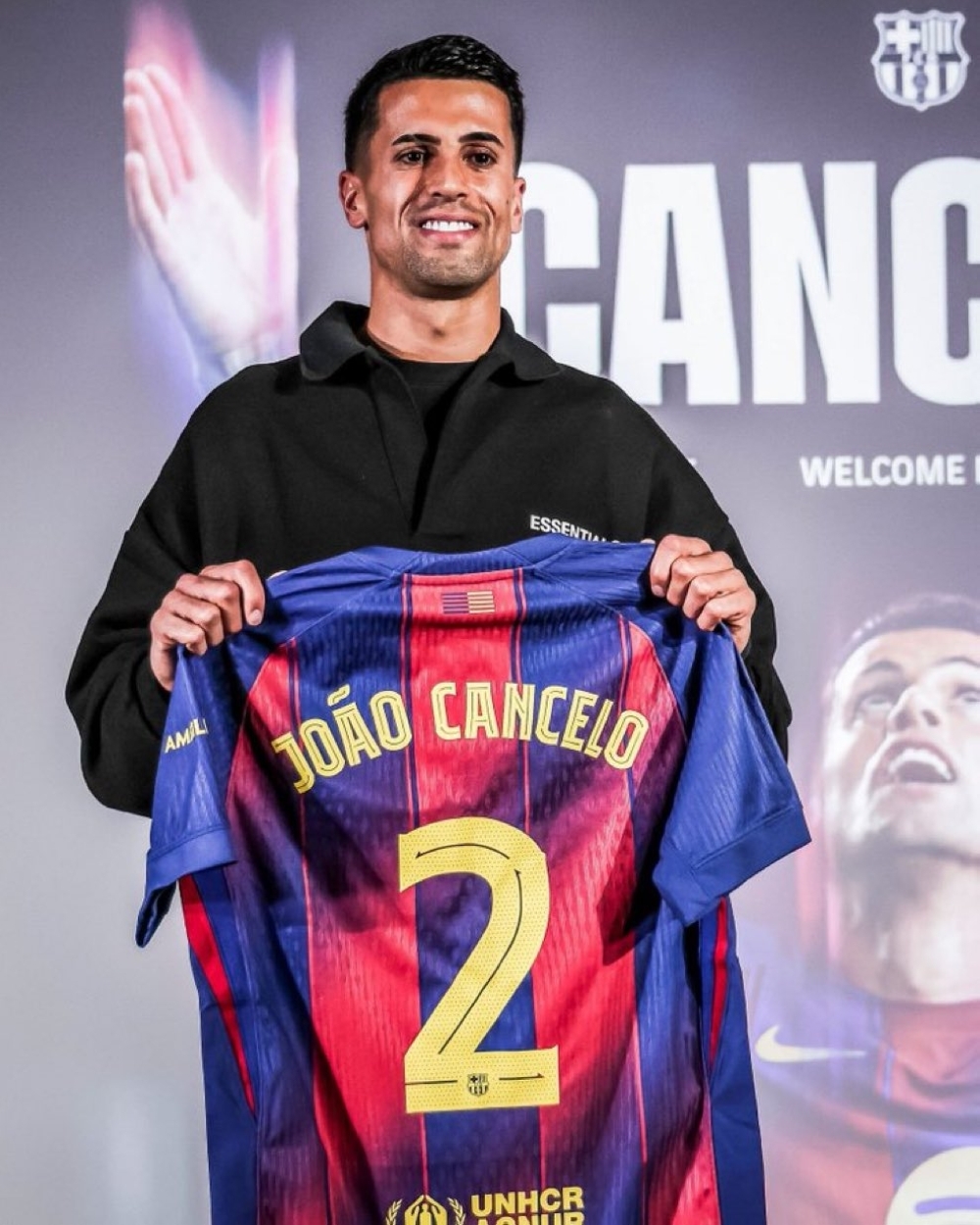 برشلونة يتفق مع جواو كانسيلو على عقد لمدة موسمين