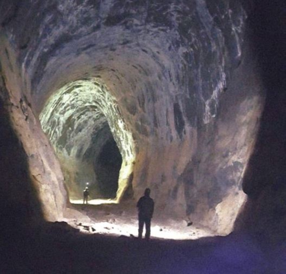 الكهوف تتوزع بحسب طبيعتها الجيولوجية على عدد من مناطق المملكة
