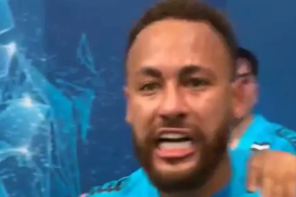 نيمار يفقد أعصابه بعد مباراة في كأس البرازيل